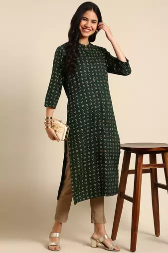 Showoff women's calf length mandarin collar green geometric straight kurta
