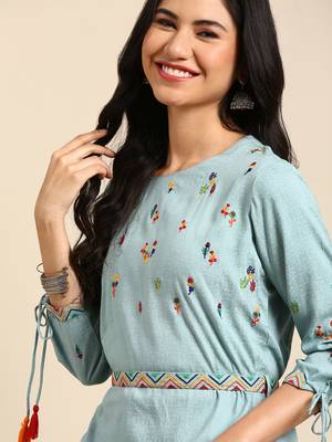 women's calf length round neck turquoise blue ethnic motifs straight kurta 1