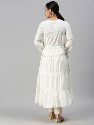women's calf length square neck white solid anarkali kurta 4