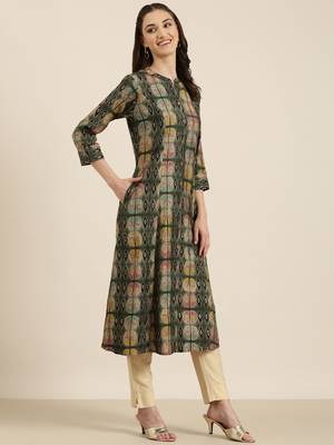 women's calf length mandarin collar olive geometric a-line kurta 4