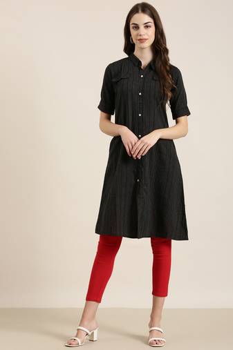 Showoff women's calf length shirt collar black striped a-line kurta