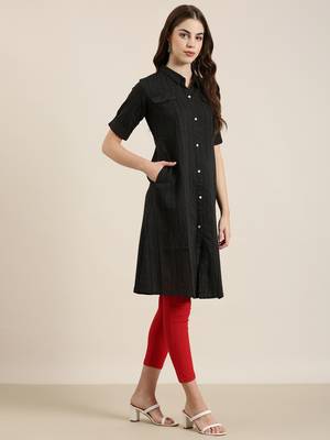 Showoff women's calf length shirt collar black striped a-line kurta 4