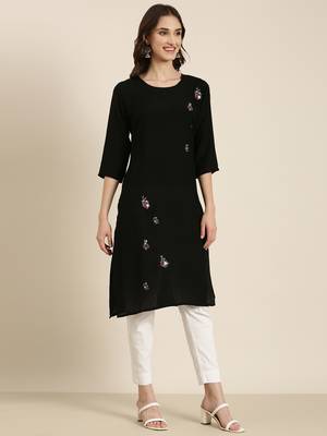 women's knee length round neck black solid straight kurta 4
