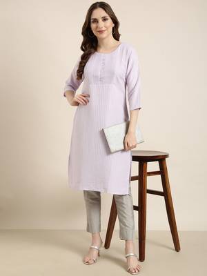 women's knee length round neck lavender solid straight kurta 1