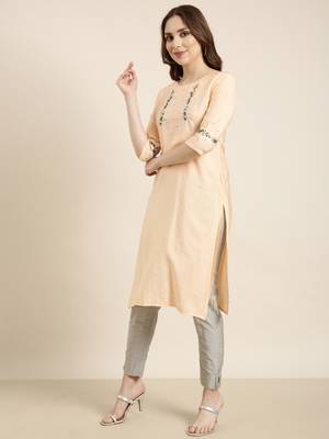women's calf length round neck peach solid straight kurta 3