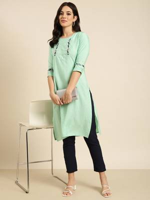 women's calf length round neck sea green solid straight kurta 1