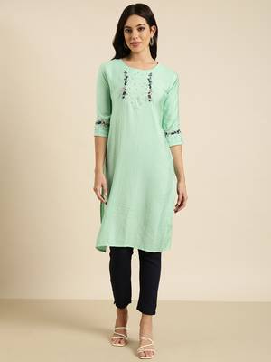 women's calf length round neck sea green solid straight kurta 2