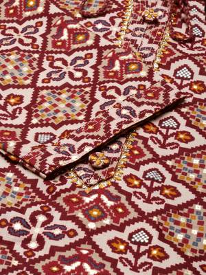 women's calf length keyhole neck maroon ethnic motifs straight kurta 4