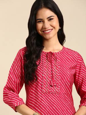 women's calf length keyhole neck fuchsia leheriya straight kurta 1