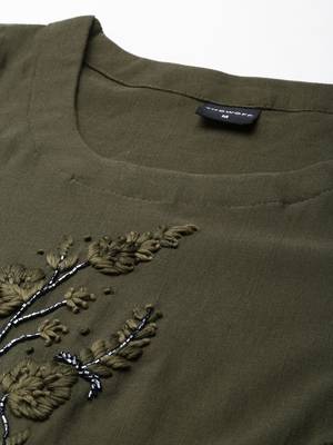 women's knee length scoop neck olive embellished straight kurta 3