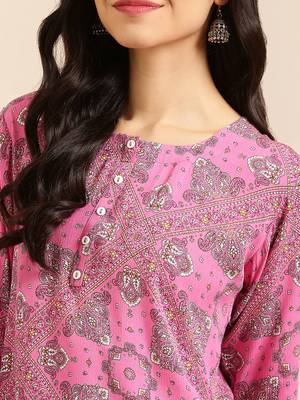 women's ankle length round neck pink ethnic motifs a-line kurta 5