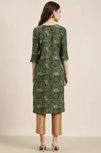 women's calf length round neck green bandhani straight kurta