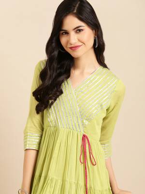 women's ankle length v-neck green solid a-line kurta 1