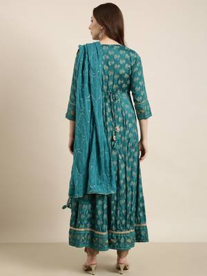 women's calf length v-neck green floral anarkali kurta comes with duppatta 4