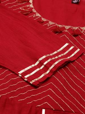 women's ankle length round neck maroon solid a-line kurta 2
