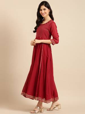 women's ankle length round neck maroon solid a-line kurta 3