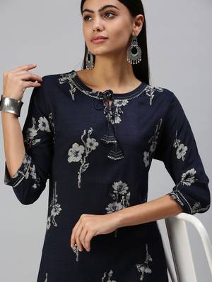 women's calf length round neck navy blue floral straight kurta 1