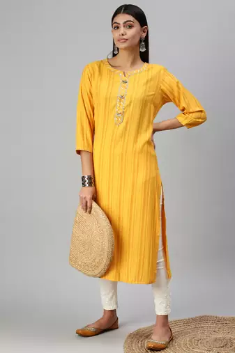 Showoff women's calf length round neck yellow striped straight kurta
