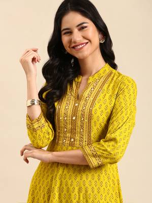 women's calf length mandarin collar lime green geometric straight kurta 1