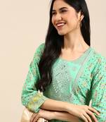 Showoff women's ankle length round neck green floral anarkali kurta