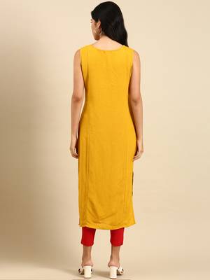 Showoff women's calf length round neck yellow solid straight kurta 4