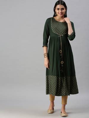 women's calf length round neck green solid anarkali kurta 2