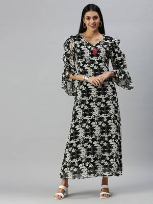 women's calf length v-neck black graphic print a-line kurta 2