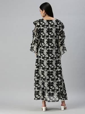 women's calf length v-neck black graphic print a-line kurta 4