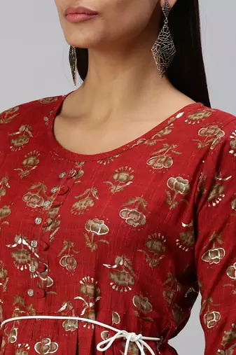 women's calf length round neck red floral a-line kurta