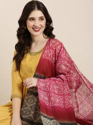 women's ankle length round neck mustard solid anarkali kurta comes with duppatta 1