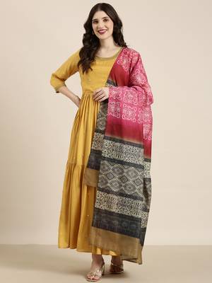 women's ankle length round neck mustard solid anarkali kurta comes with duppatta 2