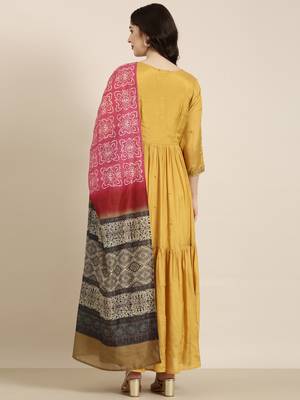 women's ankle length round neck mustard solid anarkali kurta comes with duppatta 5