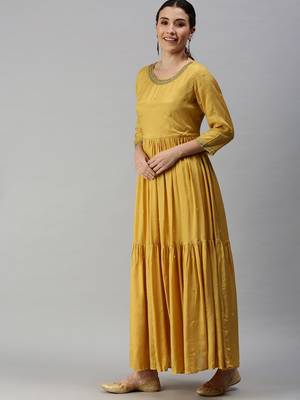 women's ankle length round neck yellow solid anarkali kurta comes with duppatta 2