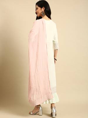 women's ankle length round neck green solid a-line kurta comes with duppatta 4