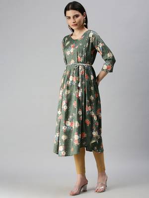 women's calf length round neck green floral a-line kurta 3