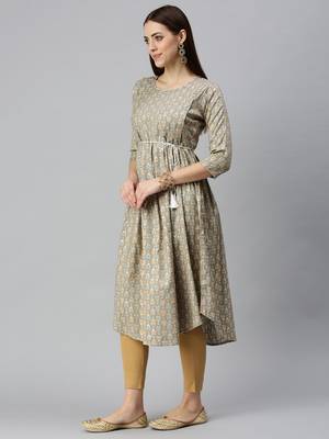 women's calf length round neck brown abstract a-line kurta 3