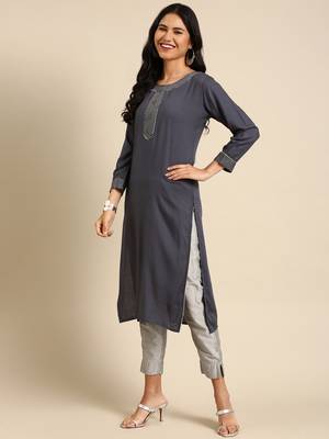 women's calf length round neck grey solid straight kurta 4