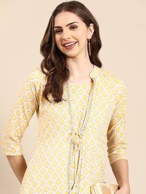 Showoff women's knee length mandarin collar yellow geometric a-line kurta 1