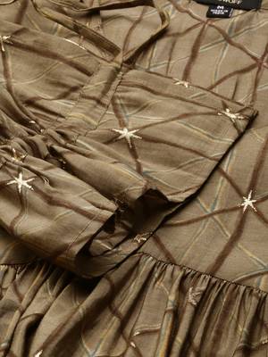 women's calf length v-neck taupe geometric anarkali kurta 4