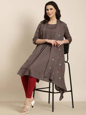 women's knee length round neck grey solid a-line kurta 1