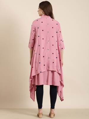 women's knee length round neck pink solid a-line kurta 4