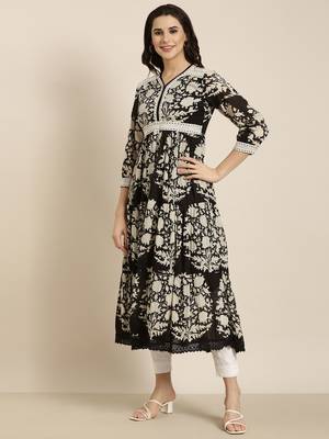 women's calf length v-neck black floral anarkali kurta 3