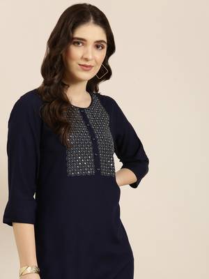 Showoff women's calf length round neck navy blue solid straight kurta 1