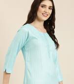 women's calf length round neck blue striped straight kurta
