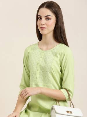women's calf length round neck green solid straight kurta 1