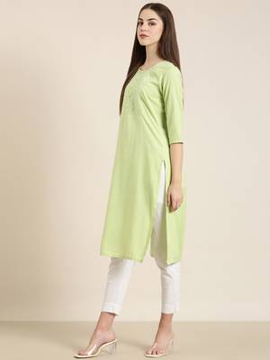 women's calf length round neck green solid straight kurta 4