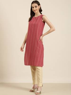 women's knee length round neck fuchsia chevron straight kurta 4