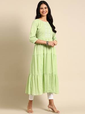 Showoff women's ankle length round neck green solid anarkali kurta 4