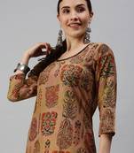 Showoff women's calf length round neck brown floral straight kurta