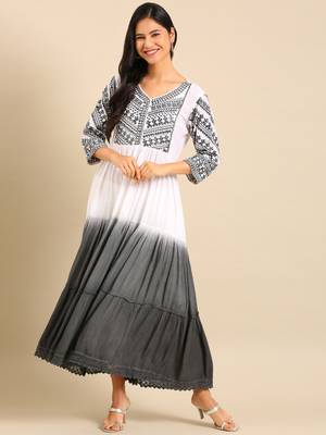 women's ankle length round neck white solid anarkali kurta 4